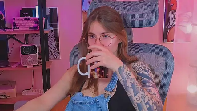 _AnnaStark_ Adlı Modelin Canlı Sohbet Odası