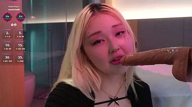 عرض كام hyun_chia