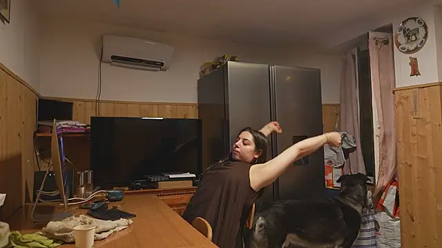 ห้องแชทสดของ VanessaDoyle