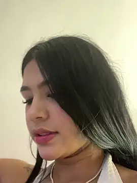 AntonellaRossi Adlı Modelin Canlı Sohbet Odası
