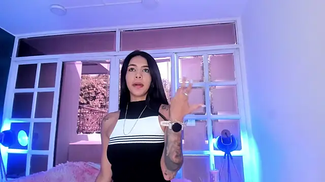חדר צ'אט בשידור חי של AntonellaRossi