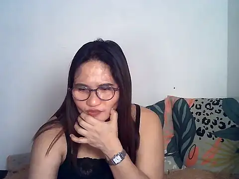 Amazing_Angel22's Live Chat Room