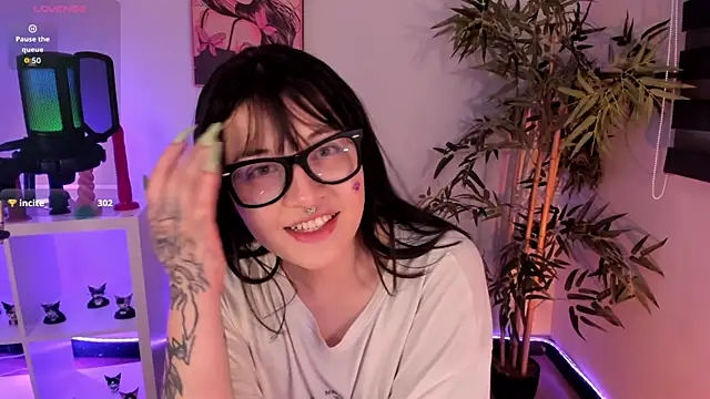 Živá chatovací místnost _asami_chieko_