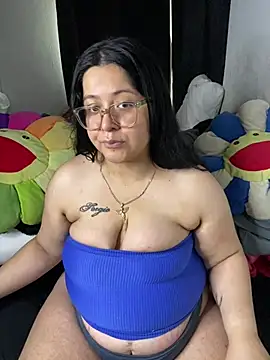 MsConejitaa's Live Chat Room