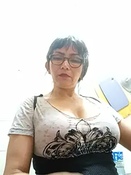 Chat ao vivo de kelly_squirting