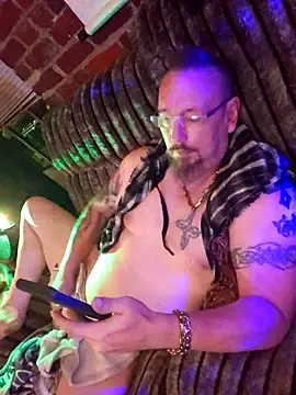 Littledick007007 Adlı Modelin Canlı Sohbet Odası
