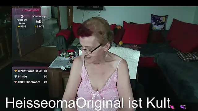 HeisseomaOriginal Adlı Modelin Canlı Sohbet Odası