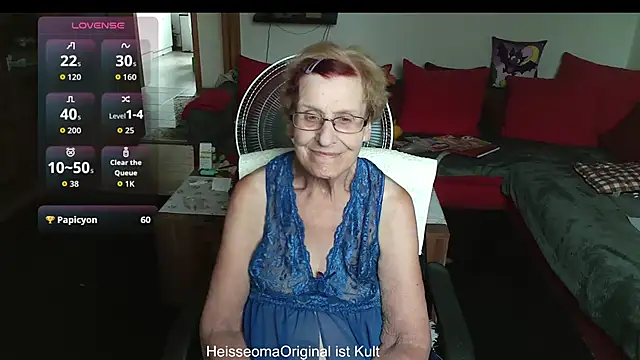 HeisseomaOriginal's Live Chat Room