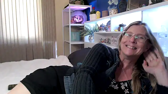 Sala de chat en directo de Arseralian-Cougar