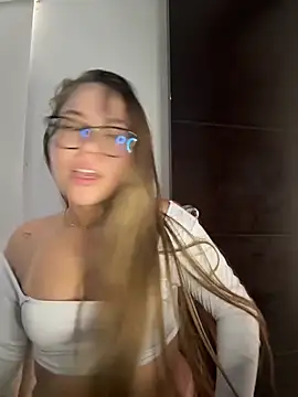 NatashaCruz- Adlı Modelin Canlı Sohbet Odası
