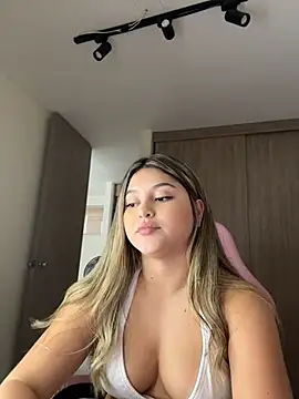 lunablossom_ – live chatrum
