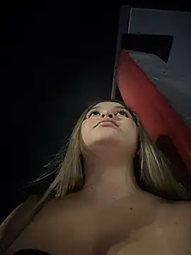 Chatroom en direct de lunablossom_