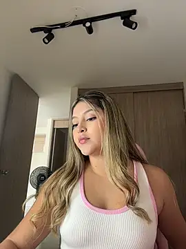Sala de chat en directo de lunablossom_