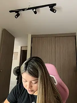 lunablossom_ Live Chatraum