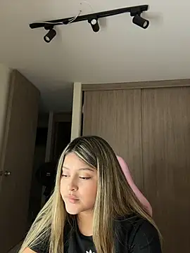 lunablossom_ live-chat rom