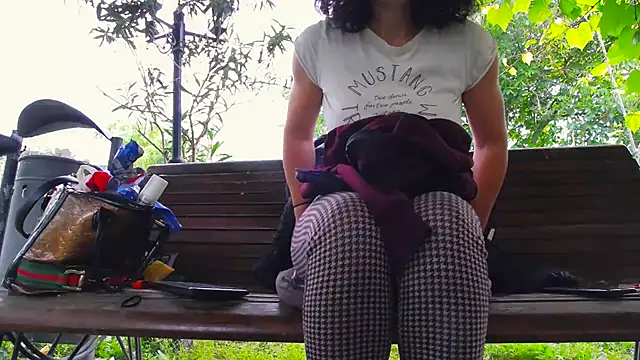 PublicBigLabia Adlı Modelin Canlı Sohbet Odası