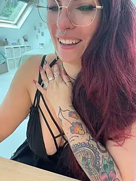 LunaMoongirl – live chatrum