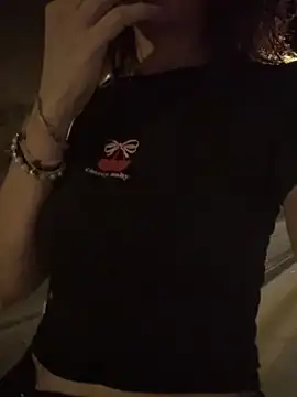 Cherryschiodisegarsi Live Chatraum