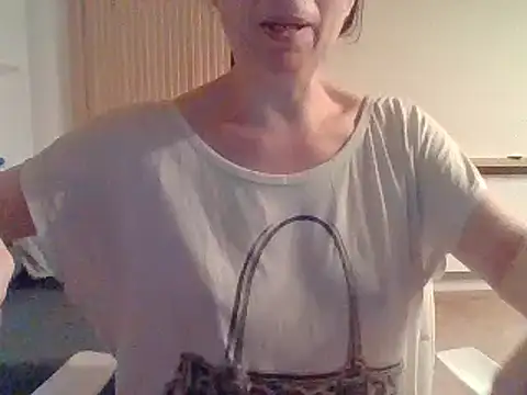 Chat soba uživo modela Lina_Belge