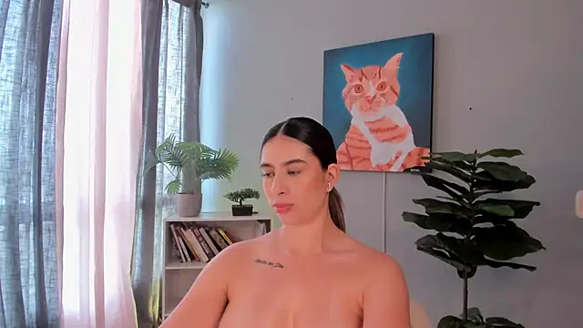 غرفة دردشة LiaPearce المباشرة