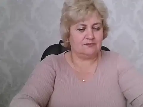 AngelaFamez – live chatrum