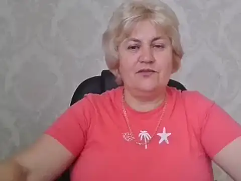 AngelaFamez's Live Chat Room