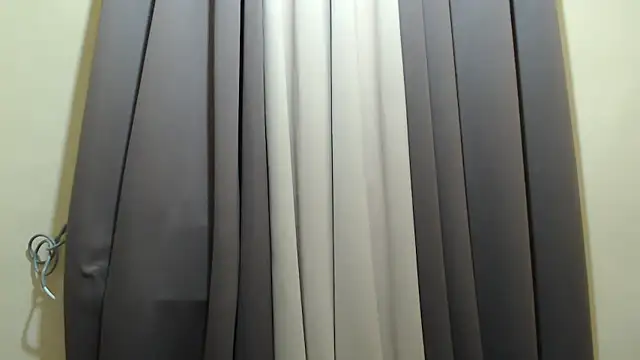 x_brittany_x – live chatrum