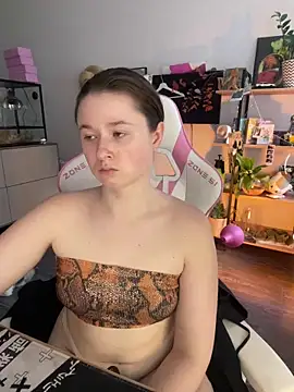sweetest_pie Live chatroom