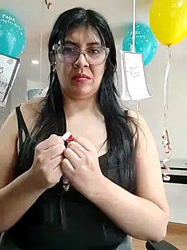 Chat ao vivo de aisha_latina