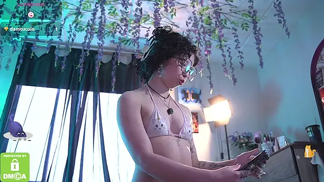 Katyroronoa Live Chatraum
