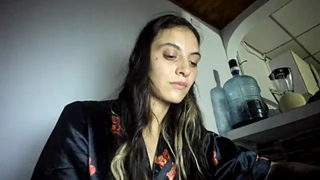 mariecam420 Adlı Modelin Canlı Sohbet Odası