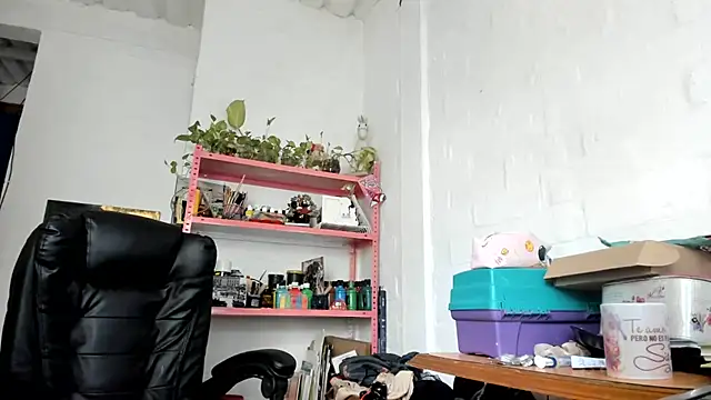 Pokój czatu na żywo – mariecam420