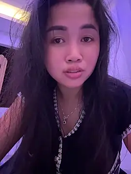Bella_nasty69's Live Chat Room