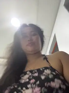 Bella_nasty69 Adlı Modelin Canlı Sohbet Odası