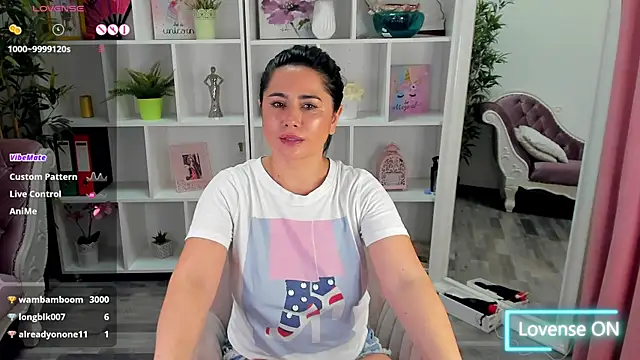 EmaBrownie élő chatszobája