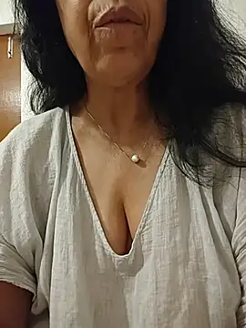 NakedMILFx – live chatrum