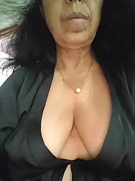 NakedMILFx 现场聊天室