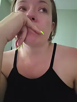 julimonroe Live chatroom