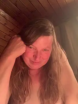 Rasinka Adlı Modelin Canlı Sohbet Odası