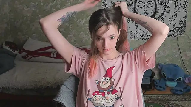 חדר צ'אט בשידור חי של Cutie_Adelia