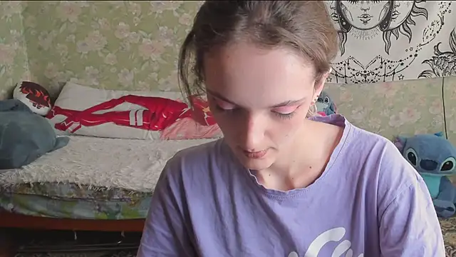 Cutie_Adelia: δωμάτιο απευθείας συνομιλίας