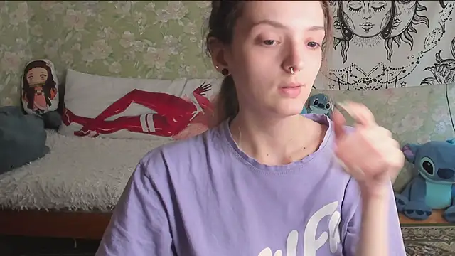 Cutie_Adelia Adlı Modelin Canlı Sohbet Odası