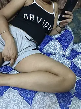 Nupur_69のライブチャットルーム