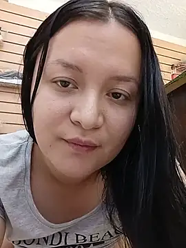 Arisha34's Live Chat Room