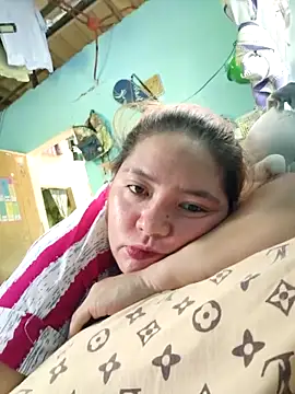ห้องแชทสดของ naughtiestmumknky99