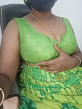 غرفة دردشة Tamil-hotwife المباشرة