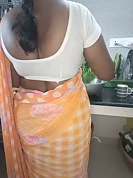 Chat soba uživo modela Tamil-hotwife