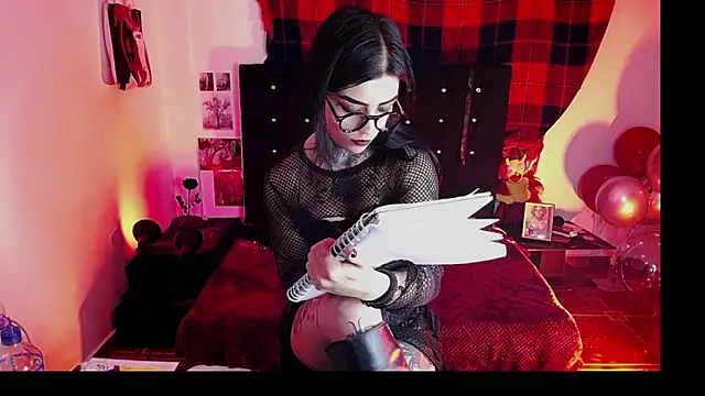 غرفة دردشة Ardat_Lili69 المباشرة