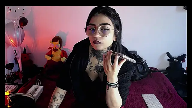 Sala de chat ao vivo de Ardat_Lili69