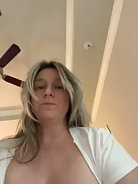 Chat soba uživo modela Vivian_MayXxX